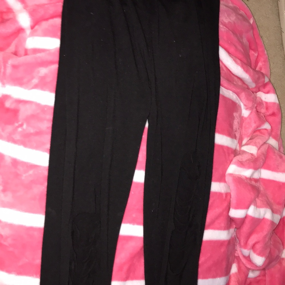 ripped leggings